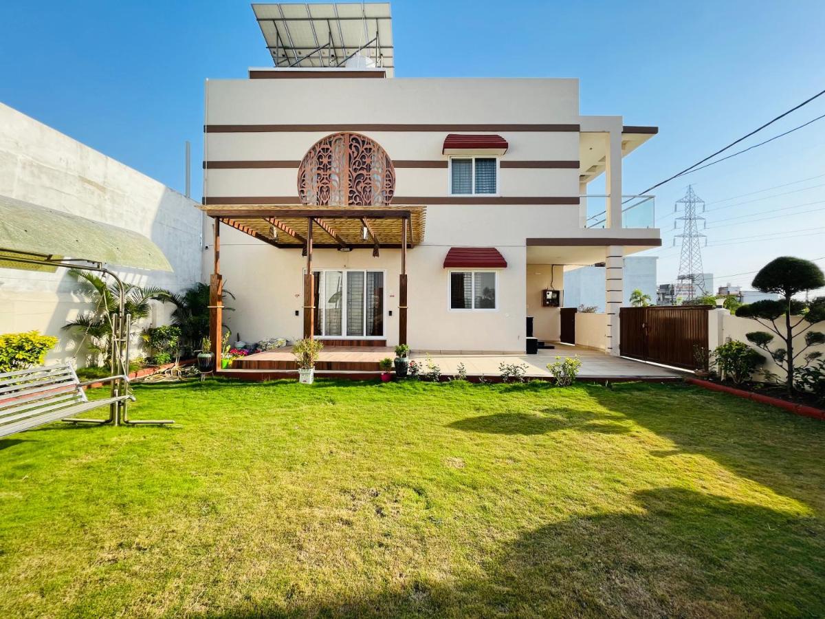 Shyam Sudha Home Stay อุจเจน ภายนอก รูปภาพ